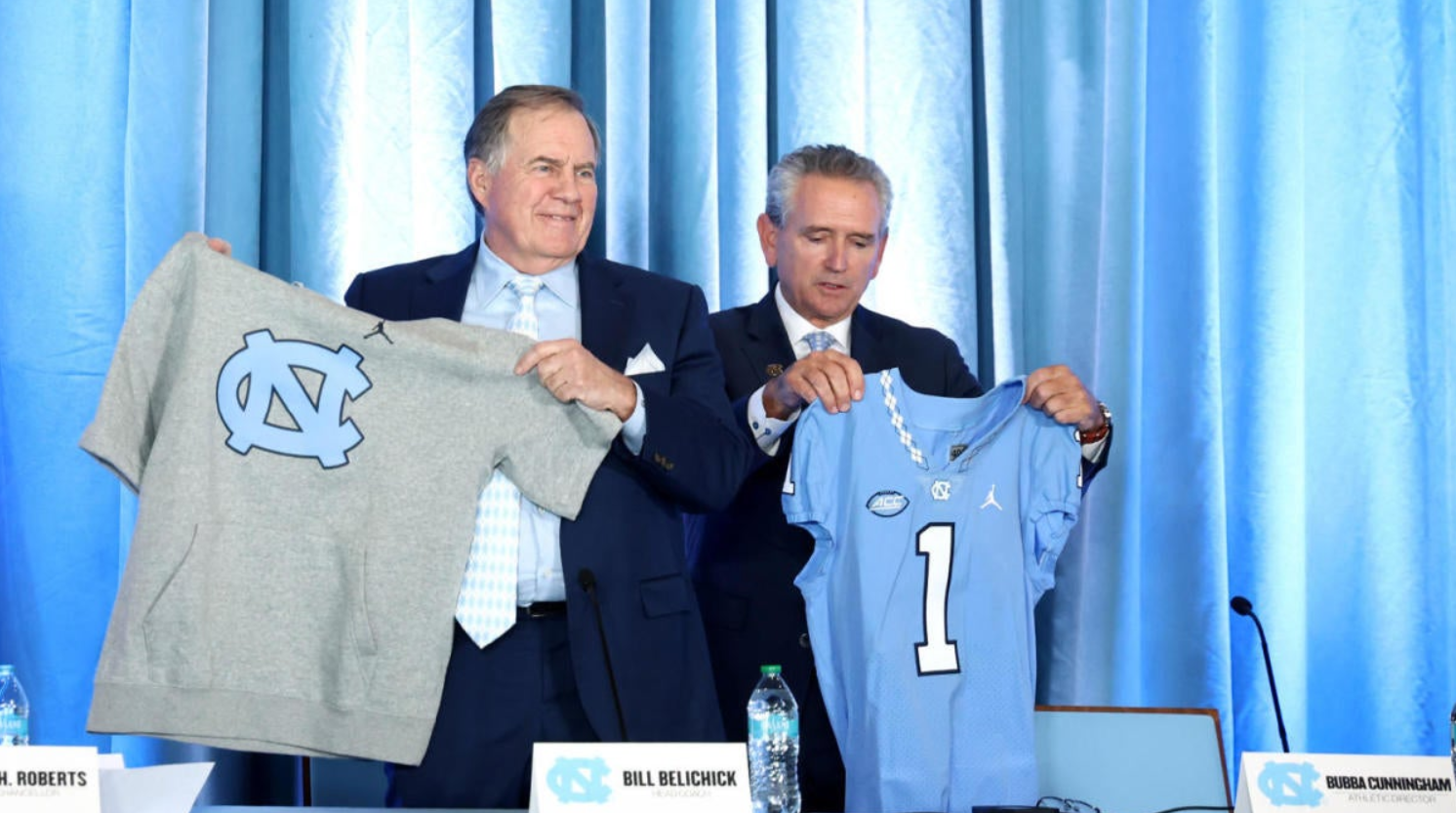 Bill Belichick devient le coach de l’université de North Carolina